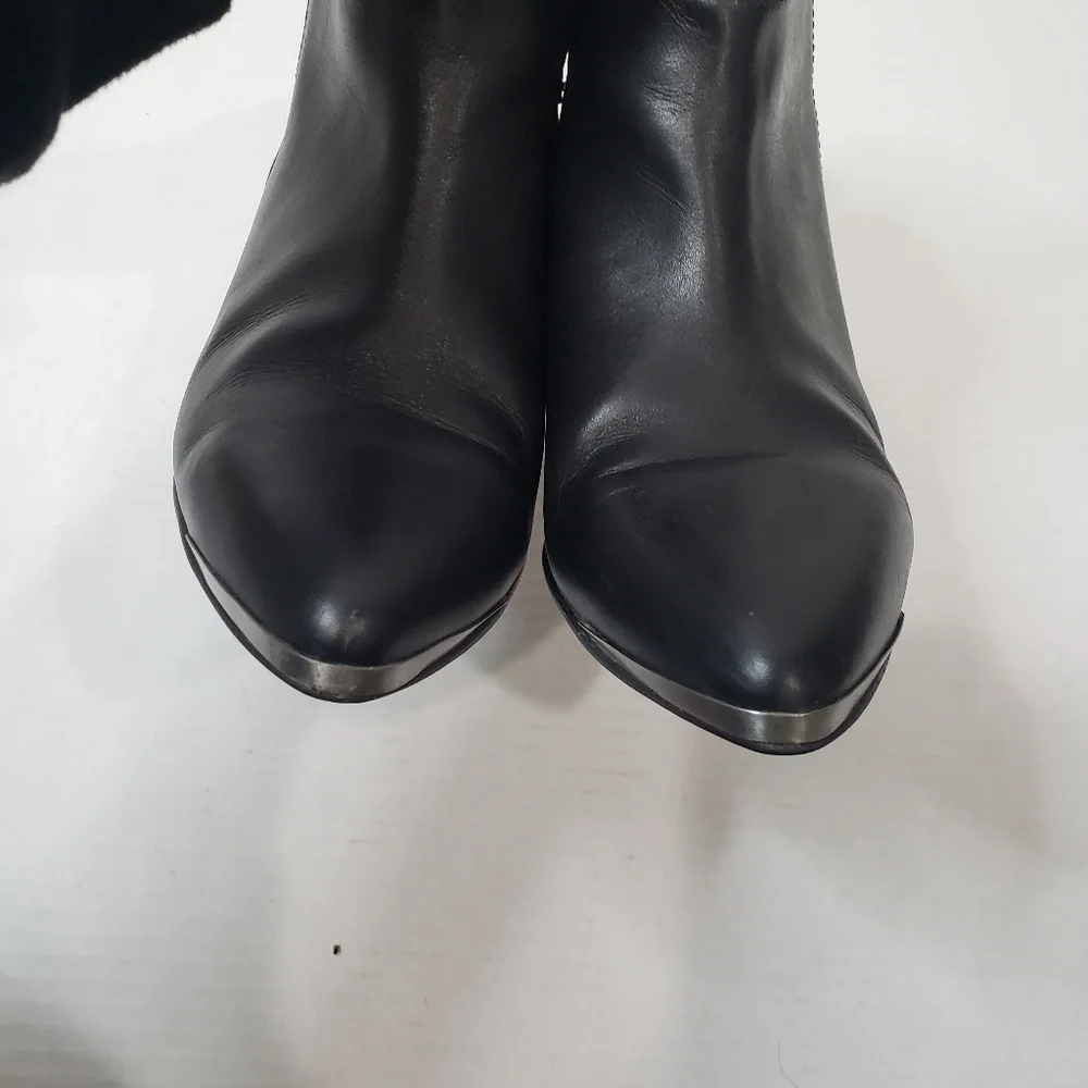 Seychelles Black Leather Pointed Toe Buckle Ankle Booties Size 6 - Picture 5 of 14